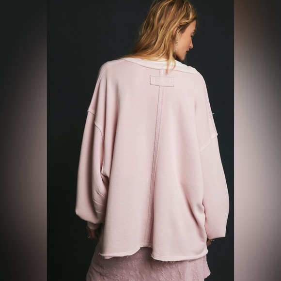 NWOT We The Free Venice V-Neck Sweatshirt In Lilac Bloom (Light Pink) - Picture 2 of 4